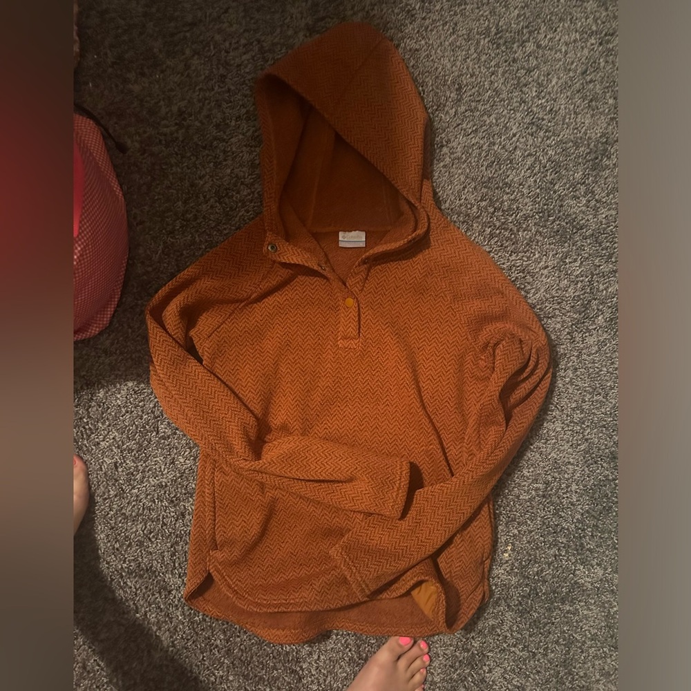 Columbia women’s sweater